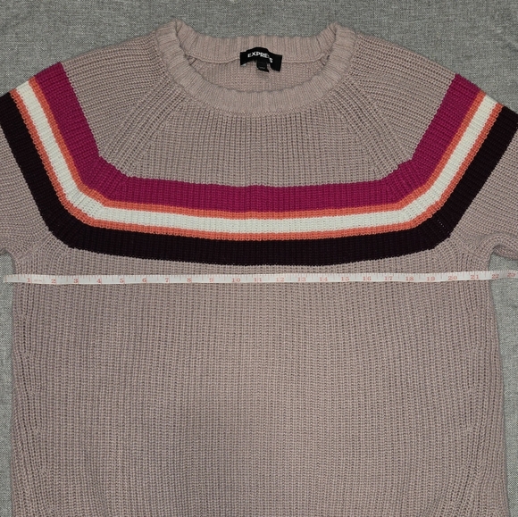 Express Crew Neck Knit Sweater Pink White Burgundy Stripe Size Medium - Picture 7 of 9